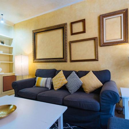 סביליה Magno Apartments Pajaritos - Private Parking Included מראה חיצוני תמונה