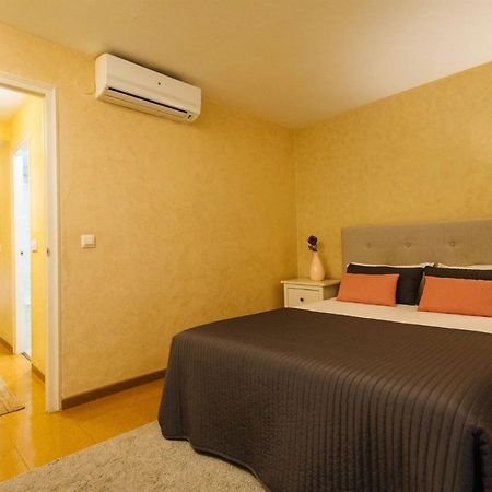 סביליה Pajaritos Suite Apartment - Private Parking Included מראה חיצוני תמונה