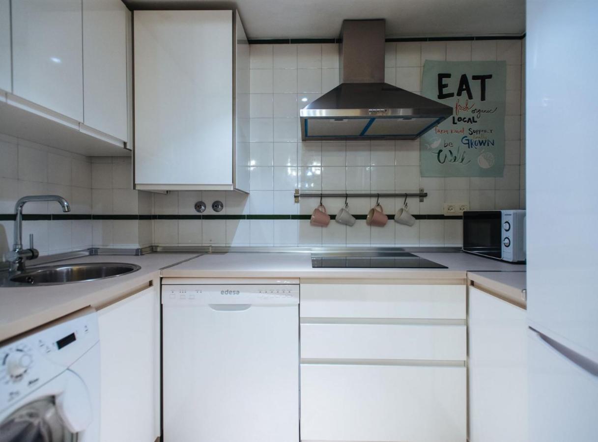 סביליה Pajaritos Suite Apartment - Private Parking Included מראה חיצוני תמונה
