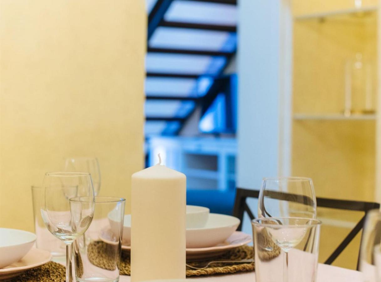 סביליה Pajaritos Suite Apartment - Private Parking Included מראה חיצוני תמונה